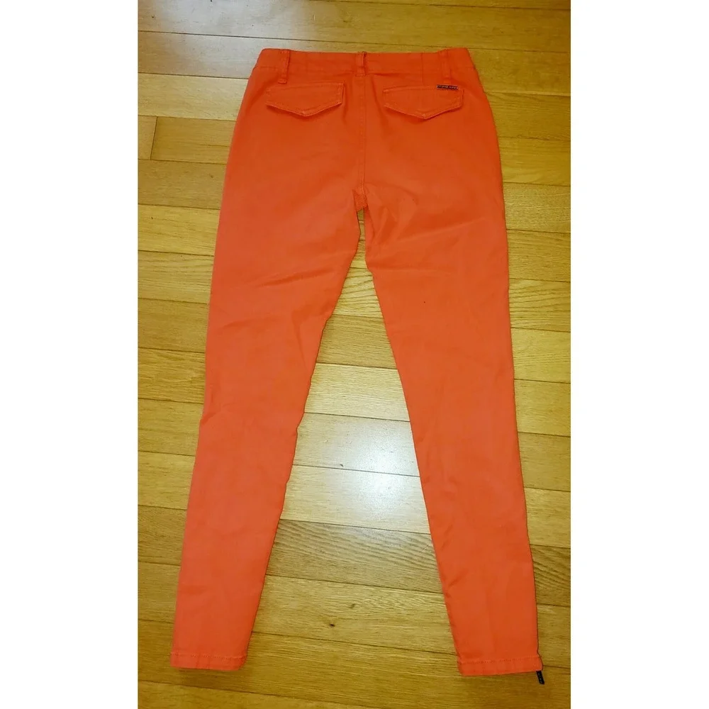 Michael‎ Kors Women's Melon Color Pants With Zipper Accents Size 2